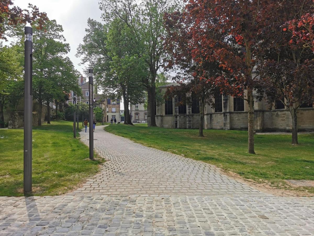 Elegance & Confort - Appart Pres Caves Au Coeur De Reims Exterior foto